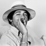 obama-smoking-young