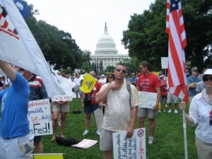 CNN says 2000 came to Tea in DC
