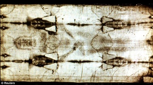 Shroud of Turin Shrpoud of Turin Created by supernatural light